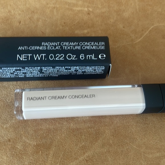 NARS, radiant creamy concealer. Light 1.Chantilly . New . - Picture 4 of 6